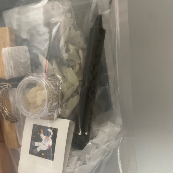 SPIRITUAL PROTECTION KIT - Picture 5 of 7